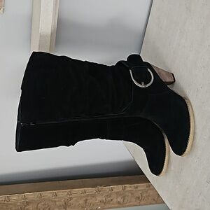 Very Volatile suede boots